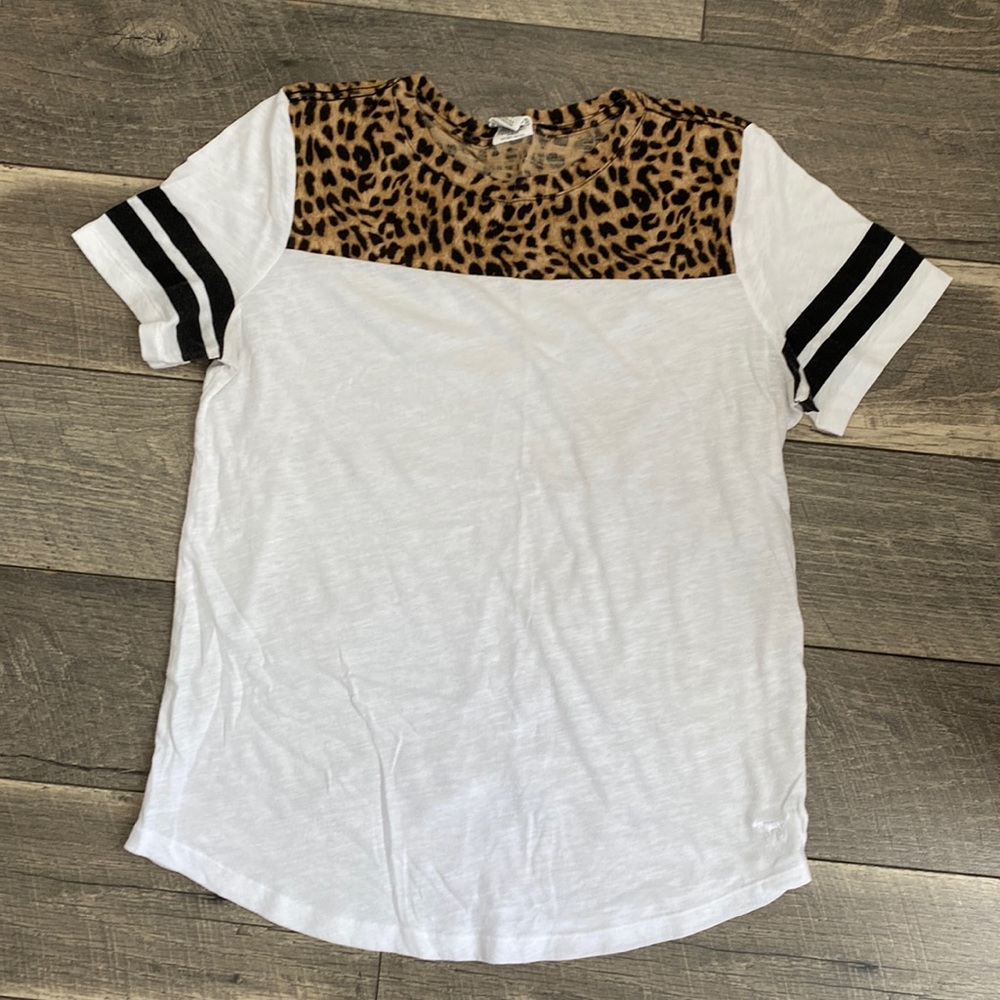 PINK - leopard tshirt